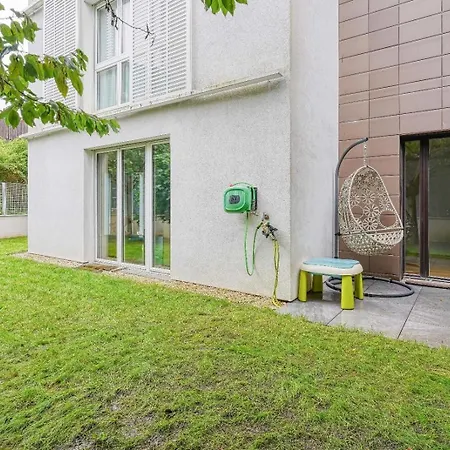 Stunning 3bedroom With Garden In Prestigious Area I Eiffel Tower Within 15 Minutes' Drive Apartment
