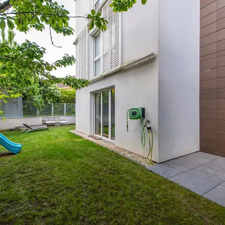 Stunning 3bedroom With Garden In Prestigious Area I Eiffel Tower Within 15 Minutes' Drive 公寓 伊西莱穆利诺