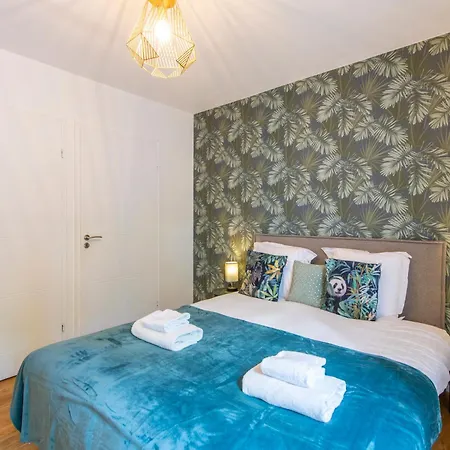 公寓 Stunning 3bedroom With Garden In Prestigious Area I Eiffel Tower Within 15 Minutes' Drive 伊西莱穆利诺