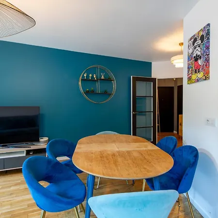 Apartment Stunning 3bedroom With Garden In Prestigious Area I Eiffel Tower Within 15 Minutes' Drive Issy-les-Moulineaux