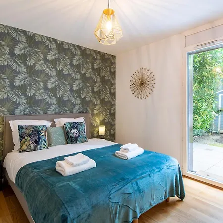 Stunning 3bedroom With Garden In Prestigious Area I Eiffel Tower Within 15 Minutes' Drive 伊西莱穆利诺