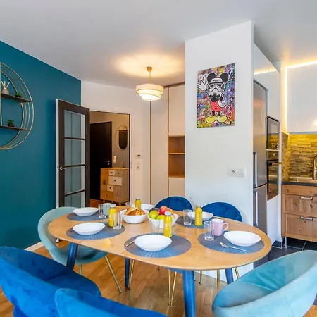 Stunning 3bedroom With Garden In Prestigious Area I Eiffel Tower Within 15 Minutes' Drive 公寓 *